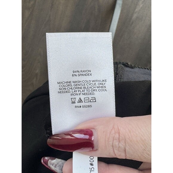 Express Black Tie Shoulder Scoop Neck Relaxed Fit Tank Size Medium NWT! - Picture 5 of 5